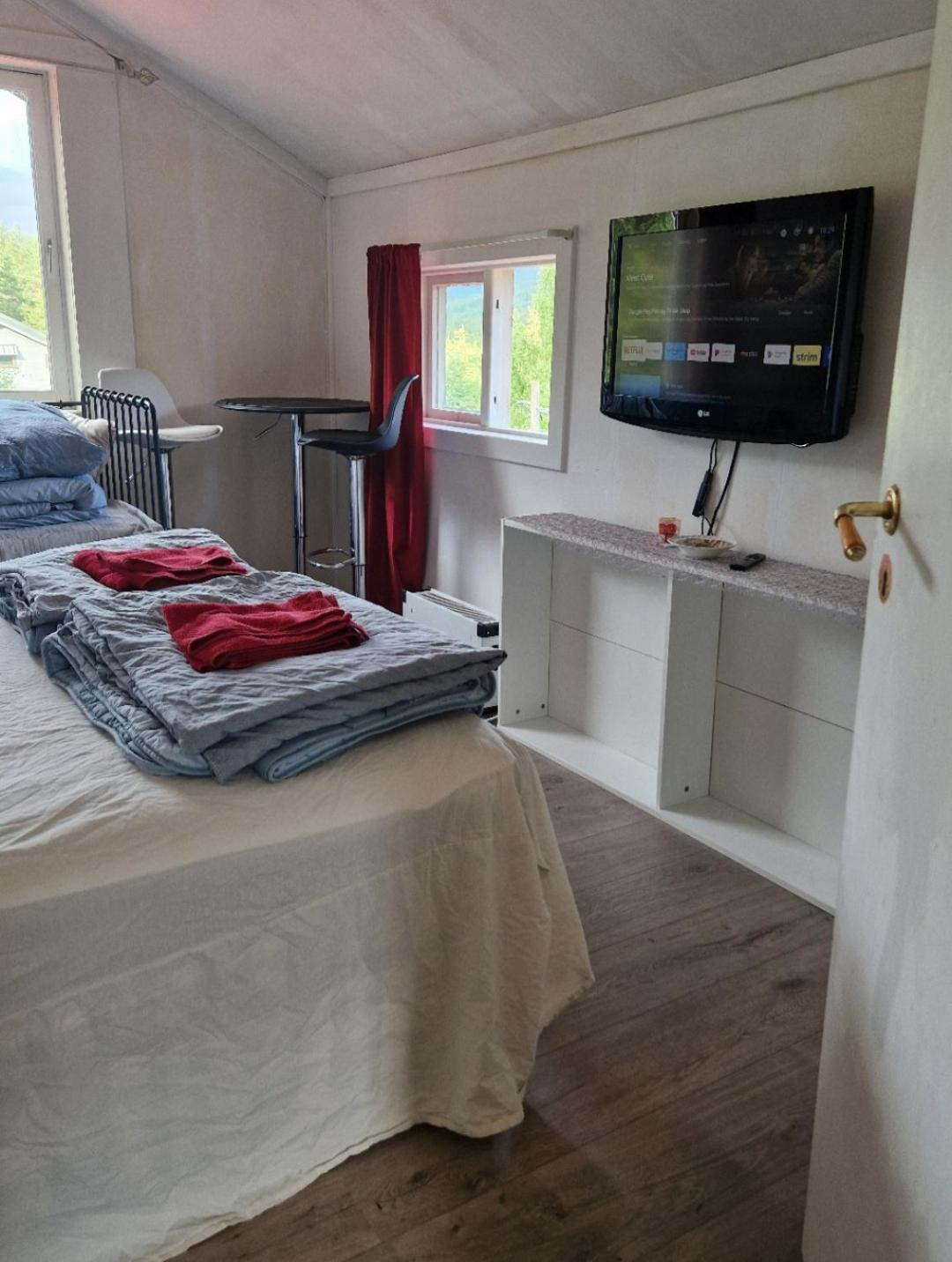 Holiday Rooms Gol Exterior foto